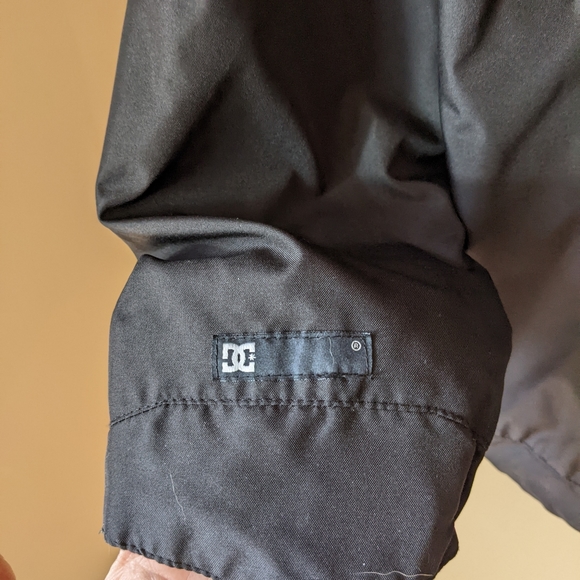 DC lightweight jacket size small - Picture 6 of 7